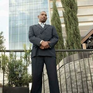 Meet your Posher, Kenneth